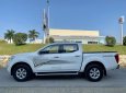 Nissan Navara 2016 - Số tự động 1 cầu màu trắng cực kỳ đẹp