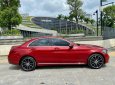 Mercedes-Benz 2020 - Xe màu đỏ