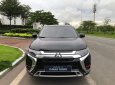 Mitsubishi Outlander 2021 - Màu đen