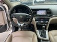 Hyundai Elantra 2021 - Xe màu trắng số tự động