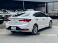 Hyundai Elantra 2021 - Xe màu trắng số tự động