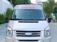 Ford Transit 2017 - Xe gia đình đang đi