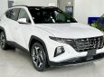 Hyundai Tucson 2022 - Giá tốt nhất thị trường, xe có sẵn đỏ - đen giao ngay. Tặng full phụ kiện chính hãng