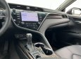 Toyota Camry 2021 - Cần bán gấp, xe còn siêu mới đẹp