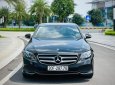 Mercedes-Benz 2018 - Màu đen, nội thất nâu, odo 4v km