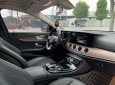 Mercedes-Benz E200 2017 - Màu đen