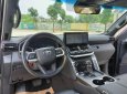 Toyota Land Cruiser 2021 - Xe màu đen, biển Hà Nội