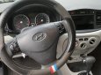 Hyundai Verna 2009 - Màu xám giá cạnh tranh