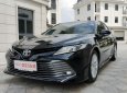 Toyota Camry 2021 - Xe màu đen huyền bí, sang trọng