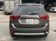 Mitsubishi Outlander 2018 - Xe màu xám