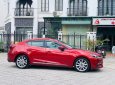 Mazda 3 2018 - Cần bán gấp xe gia đình giá chỉ 590tr