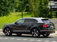 Bentley 2019 - Hai màu, nhập khẩu