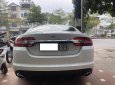 Jaguar XF 2012 - Màu trắng Ngọc Trinh