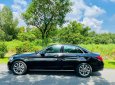Mercedes-Benz 2018 - Loa Bumaster, màu đen nội thất kem, còn rất mới 25.000km bao check hãng