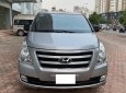 Hyundai Starex 2015 - Màu bạc số sàn