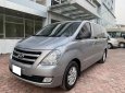 Hyundai Starex 2015 - Màu bạc số sàn