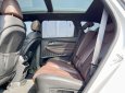 Hyundai Santa Fe 2020 - Xe màu trắng, biển Hà Nội