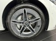 Mercedes-Benz C300 2022 - Giảm tiền mặt lên đến 100 triệu - Tặng bảo hiểm thân xe