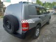 Mitsubishi Pajero 2005 - Xe màu bạc giá ưu đãi