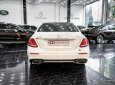 Mercedes-Benz E300 2016 - Màu trắng, xe nhập