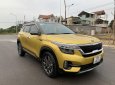 Kia Seltos 1.6 2020 - Cần bán Kia Seltos 2020, một chủ từ đầu, sơn zin cả xe, giao xe ngay toàn quốc
