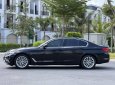 BMW 530i 2020 - Bán xe BMW 530i Luxury Line sản xuất 2020, màu đen