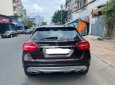 Mercedes-Benz GLA 200 2016 - Cần bán gấp xe Mercedes-Benz GLA 200 năm 2016, màu nâu, xe cực đẹp ít chạy mới 99%