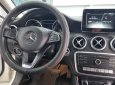 Mercedes-Benz A200 2017 - Màu trắng trẻ trung, sang chảnh