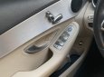 Mercedes-Benz C180 2020 - Xe màu đen nội thất kem