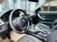 BMW 320i 2016 - Màu đỏ, xe nhập, giá cực tốt