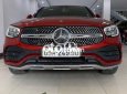 Mercedes-Benz GLC 300 2019 - Màu đỏ, xe nhập