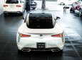 Lexus LC 500 2017 - Màu trắng, nhập khẩu