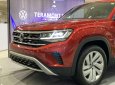 Volkswagen Teramont 2022 - Khuyến mãi tháng 11/2022 xe màu đỏ - Đủ màu giao ngay - Xe 7 chỗ rộng rãi cho gia đình