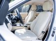 BMW 320i 2016 - Trắng nội thất kem cực hot