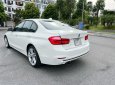 BMW 330i 2017 - Cần bán gấp - Xe full bảo dưỡng hãng