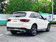 Mercedes-Benz GLC 200 2021 - Cần bán lại xe màu trắng