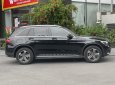 Mercedes-Benz GLC 250 2017 - Màu đen, nội thất kem