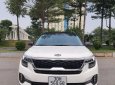 Kia Seltos 2021 - Xe màu trắng, giá 770tr