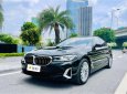 BMW 520i 2021 - Đen, nội thất nâu