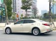 Lexus ES 250 2017 - Cần bán gấp xe màu vàng cát