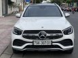 Mercedes-Benz GLC 300 2020 - Khánh Hòa: Nội thất kem cực sạch với gia đình có con nhỏ - Nhận xe chỉ 690 triệu - Xe 1 chủ từ đầu