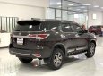 Toyota Fortuner 2017 - Cần bán lại xe siêu đẹp. Số sàn, máy dầu, 1 chủ từ đầu, hỗ trợ bank 60-70%, liên hệ giá tốt