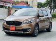 Kia Sedona 2018 - Xe màu nâu xe gia đình