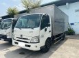 Hino XZU 2021 - Thùng kín inox 304, full nội thất