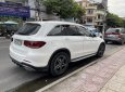 Mercedes-Benz GLC 300 2020 - Khánh Hòa: Nội thất kem cực sạch với gia đình có con nhỏ - Nhận xe chỉ 690 triệu - Xe 1 chủ từ đầu