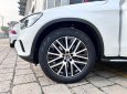 Mercedes-Benz GLC 200 2022 - Bảo hành 3 năm và không giới hạn km - Quà tặng và ưu đãi khủng