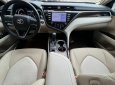 Toyota Camry 2020 - Màu đen - Biển số HCM