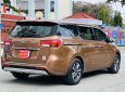 Kia Sedona 2018 - Xe màu nâu xe gia đình