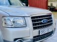 Ford Everest 2008 - Xe màu bạc, còn rất mới và đẹp