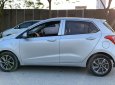 Hyundai Grand i10 2017 - Xe màu bạc giá hữu nghị